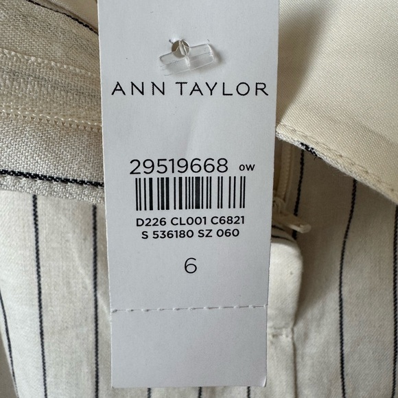 Ann Taylor striped linen blend high rise shorts NWT - Picture 7 of 8
